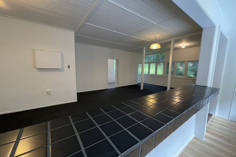Photo of property in 57 Tanekaha Road, Titirangi, Auckland, 0604