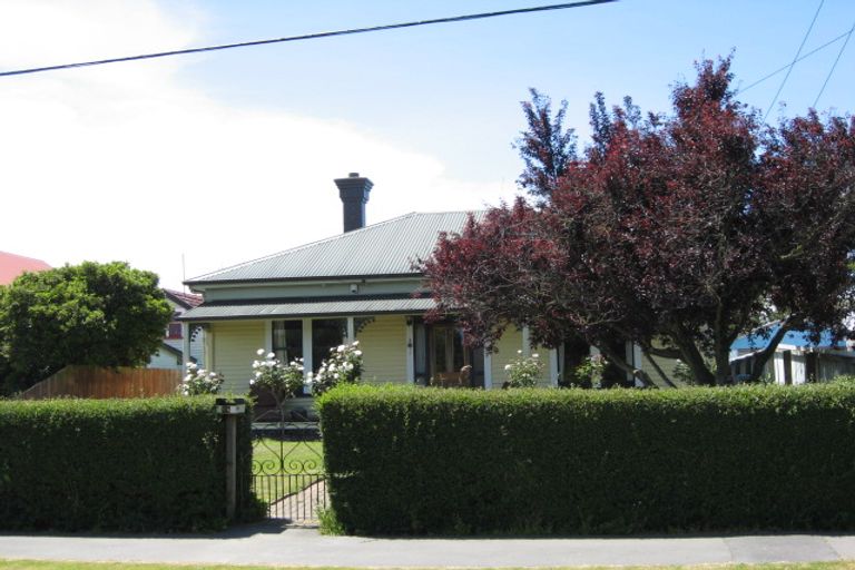 Photo of property in 24 Woodville Street, Edgeware, Christchurch, 8013