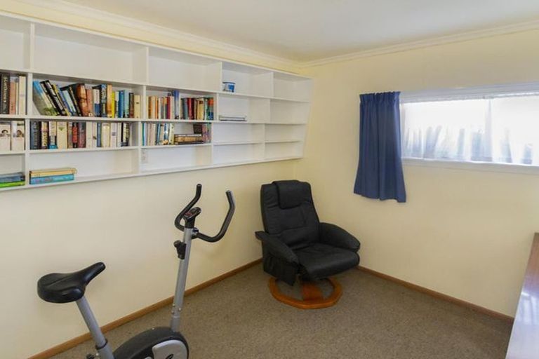 Photo of property in 18 Wharfe Street, South Hill, Oamaru, 9400