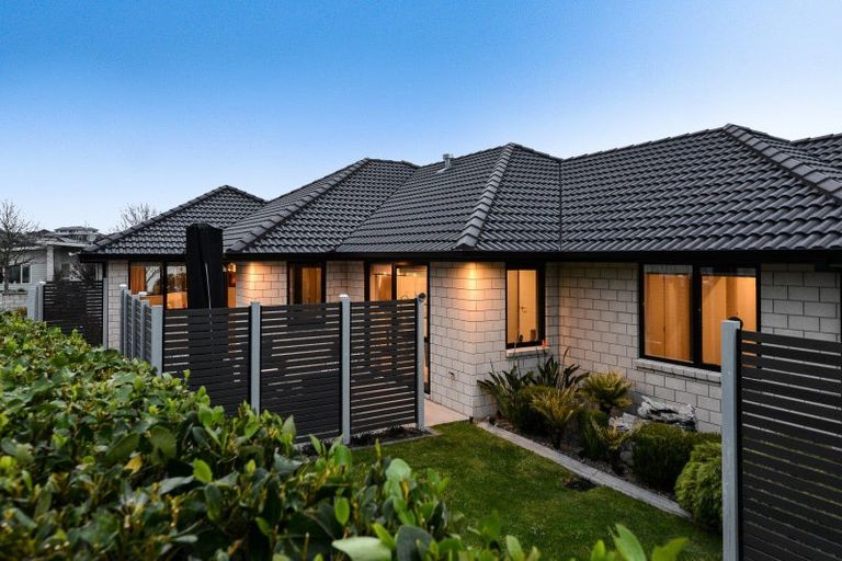 Photo of property in 3 Northbrook Glen, Flagstaff, Hamilton, 3210