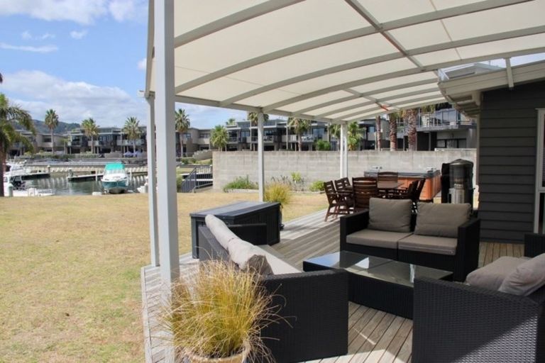 Photo of property in 12 Arawa Lane, Whitianga, 3510