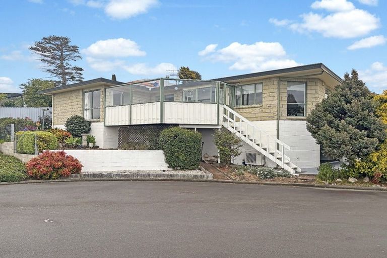 Photo of property in 2/89 Churchill Drive, Taradale, Napier, 4112