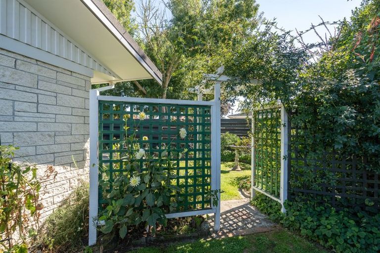 Photo of property in 8 Norma Place, Riverlea, Hamilton, 3216