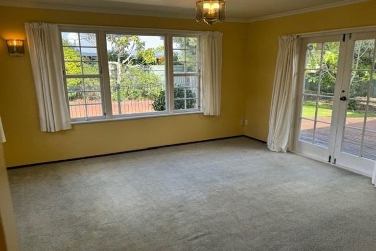 Photo of property in 140 Victoria Avenue, Hokowhitu, Palmerston North, 4410