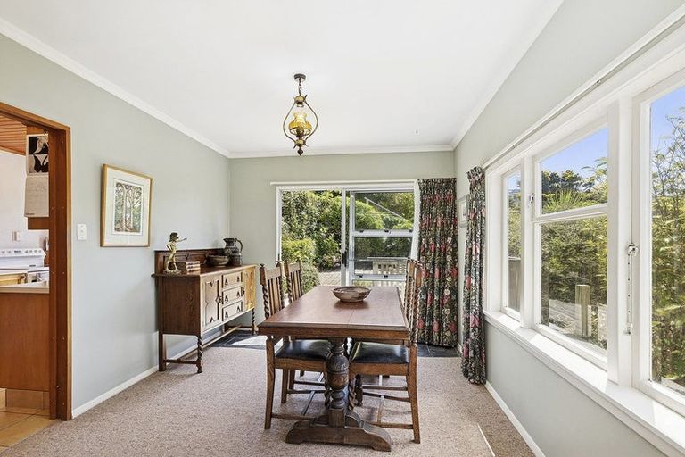 Photo of property in 8 Allington Road, Karori, Wellington, 6012