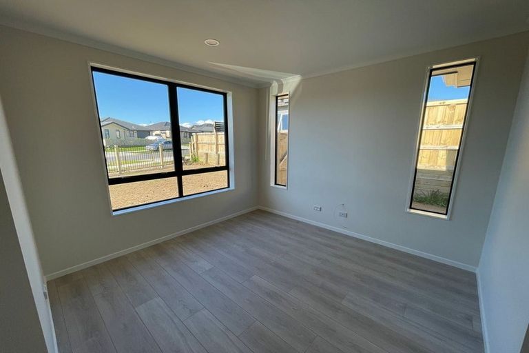 Photo of property in 15 Benjamin Avenue, Rototuna North, Hamilton, 3210