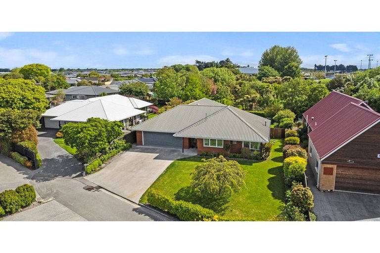Photo of property in 4 Fountainhead Lane, Hillmorton, Christchurch, 8025
