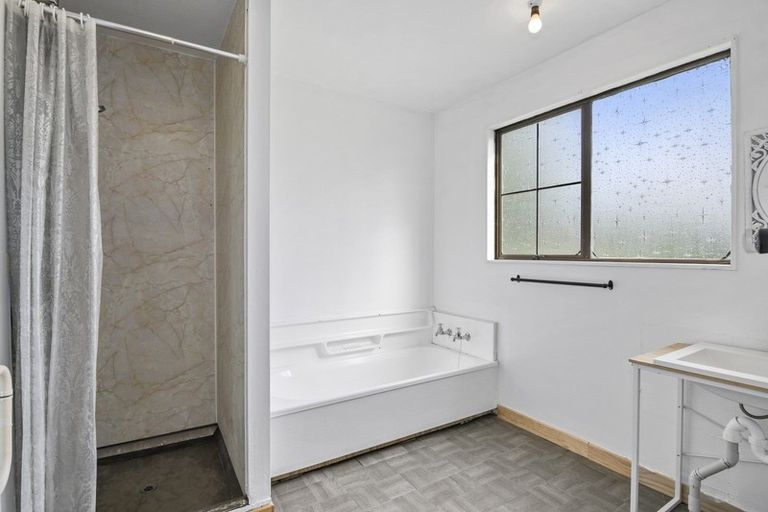 Photo of property in 2073 Takaka-collingwood Highway, Milnthorpe, Collingwood, 7073