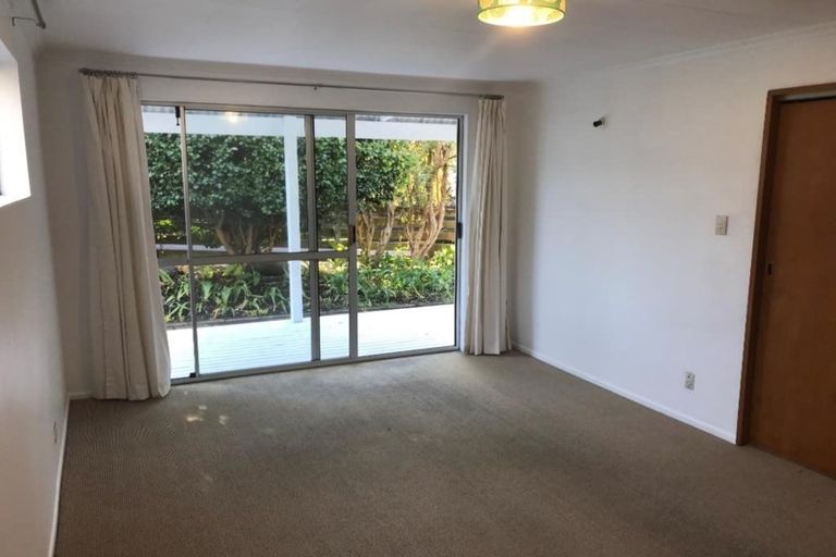 Photo of property in 47 Wairau Road, Oakura, 4314