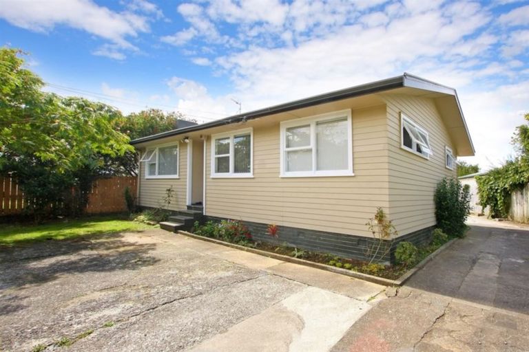 Photo of property in 32 Antrim Crescent, Otara, Auckland, 2023