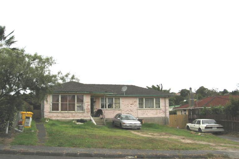 Photo of property in 17 Woodstock Road, Forrest Hill, Auckland, 0620