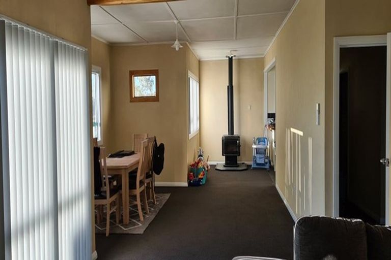Photo of property in 10 Abbotsford Road, Waipawa, 4210