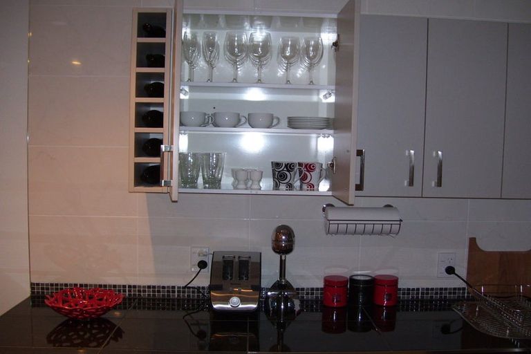 Photo of property in 2/10 Raewyn Place, Pakuranga, Auckland, 2010