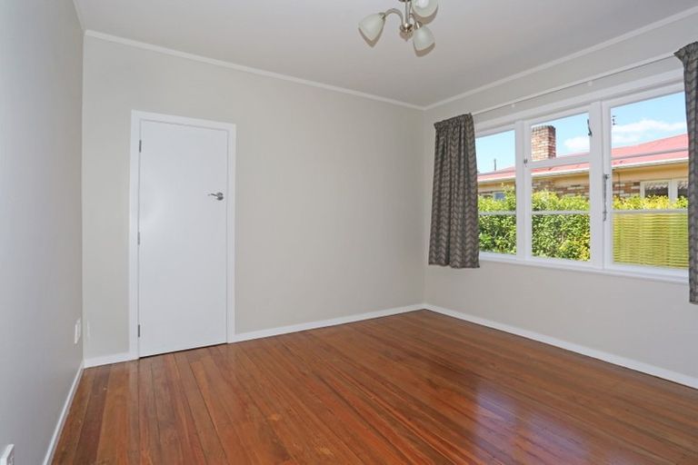 Photo of property in 6 Freyberg Crescent, Pukekohe, 2120