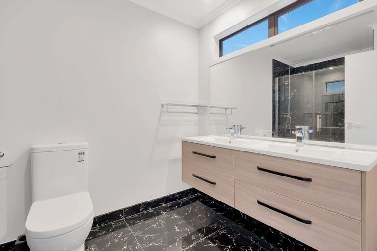 Photo of property in 45 Awataha Crescent, Pyes Pa, Tauranga, 3110