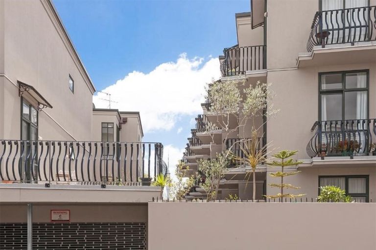 Photo of property in 3h/30 Randolph Street, Eden Terrace, Auckland, 1010