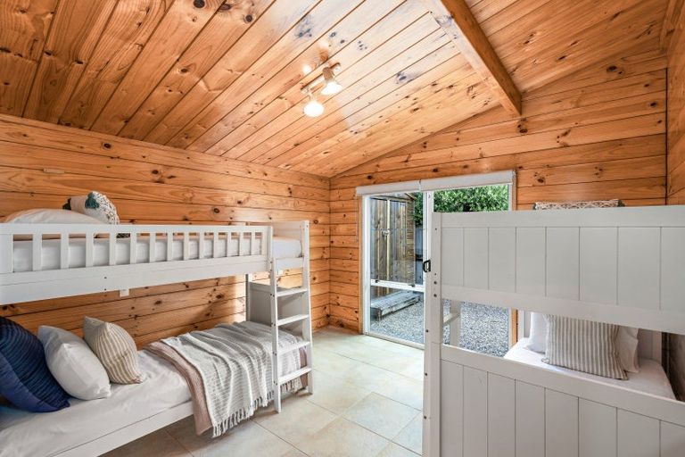 Photo of property in 15 Ruby Cove, Omaha, 0986