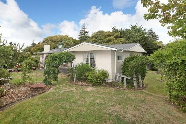 Photo of property in 26 Oxford Street, Marton, 4710