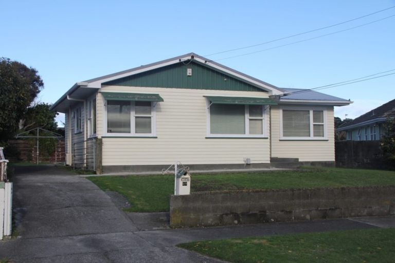 Photo of property in 27 Rosebank Avenue, Avalon, Lower Hutt, 5011