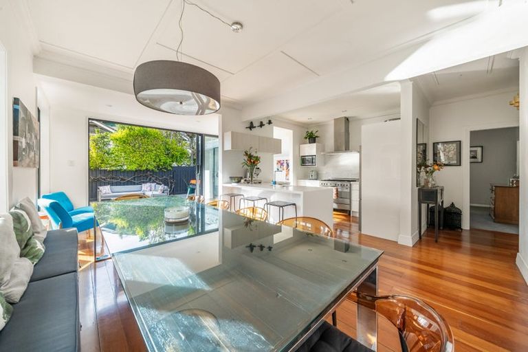 Photo of property in 10 Ruahine Street, Hataitai, Wellington, 6021