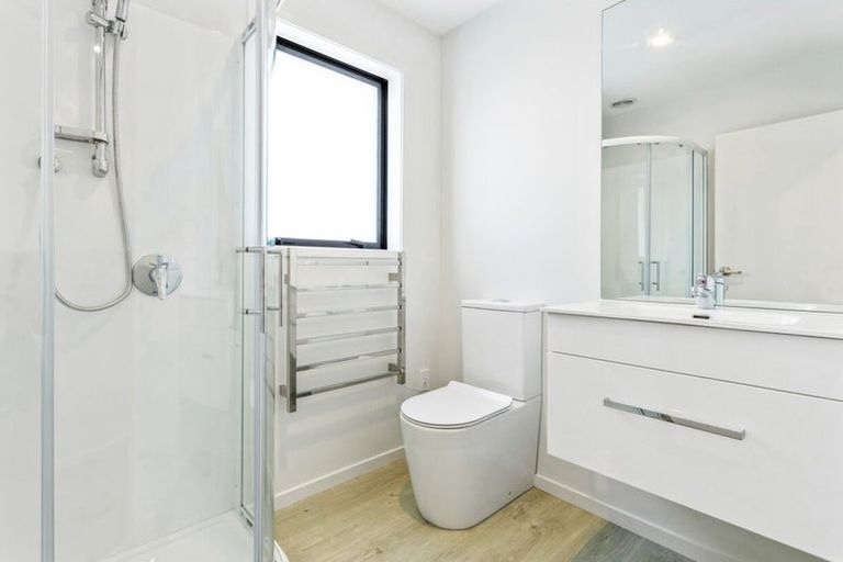 Photo of property in 2/23 View Road, Papakura, 2110