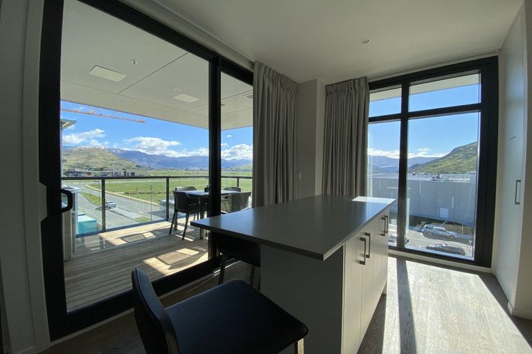 Photo of property in 401/34 Red Oaks Drive, Frankton, Queenstown, 9300