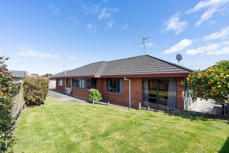 Photo of property in 74 Cedar Drive, Paraparaumu Beach, Paraparaumu, 5032