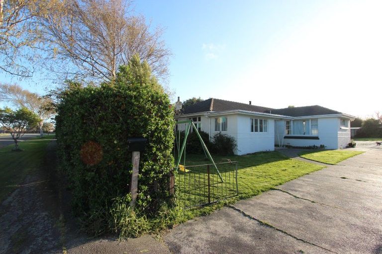 Photo of property in 22 Joseph Street, Waverley, Invercargill, 9810