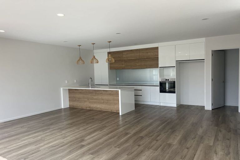 Photo of property in 6 Arran Point Parade, Orewa, 0931