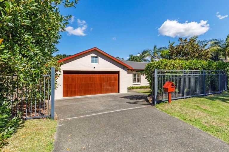 Photo of property in 10 Landing Drive, Albany, Auckland, 0632