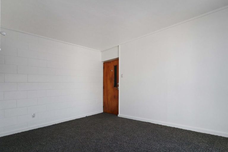 Photo of property in 1341 High Street, Taita, Lower Hutt, 5011