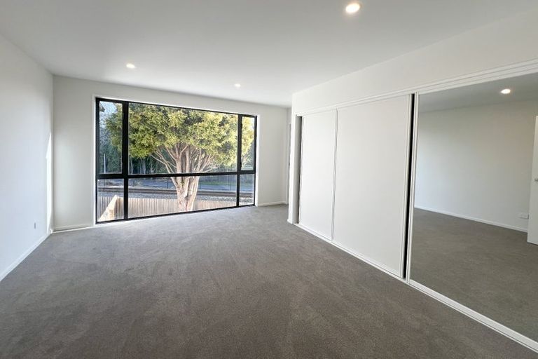 Photo of property in 4/133 Blighs Road, Strowan, Christchurch, 8052