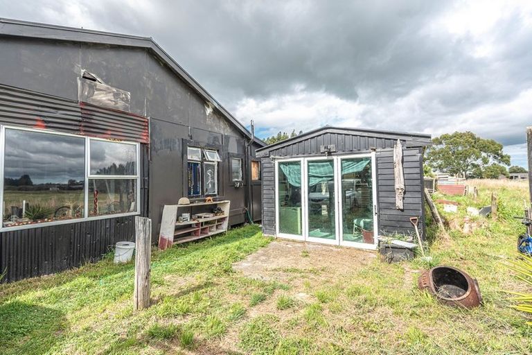 Photo of property in 43 Flower Street, Bulls, 4818