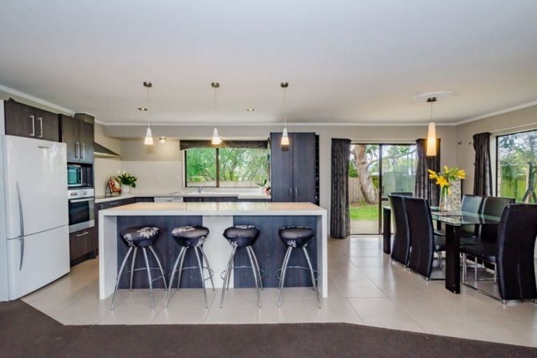 Photo of property in 79 Mazengarb Road, Paraparaumu Beach, Paraparaumu, 5032