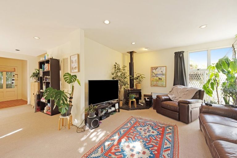 Photo of property in 16 Plymouth Street, Karori, Wellington, 6012