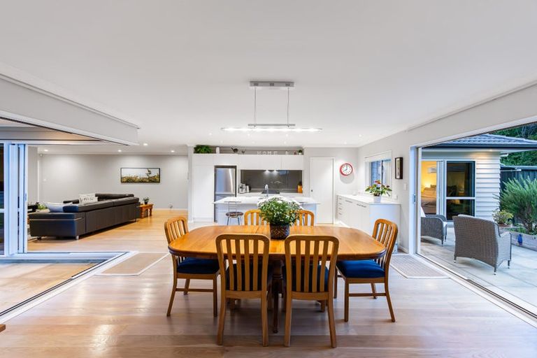 Photo of property in 343 Glenvar Road, Long Bay, Auckland, 0630