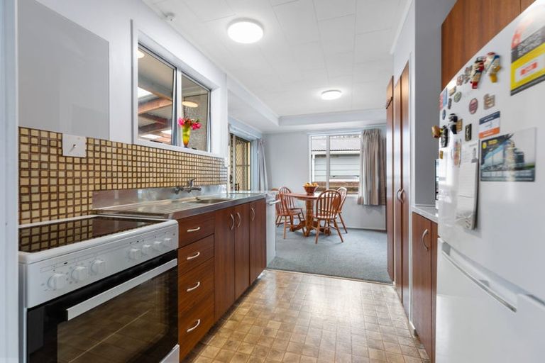 Photo of property in 60 Eversham Road, Mount Maunganui, 3116