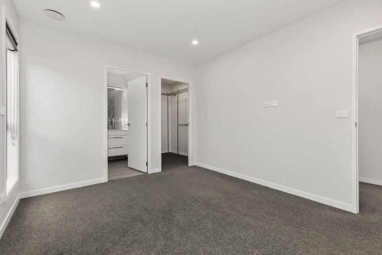 Photo of property in 10 Pihoihoi Place, Kenepuru, Porirua, 5022