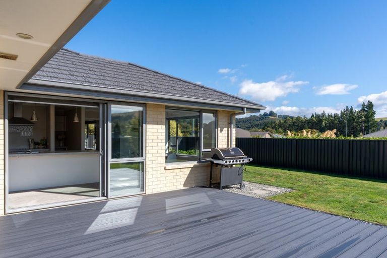 Photo of property in 95 Severn Street, Green Island, Dunedin, 9018