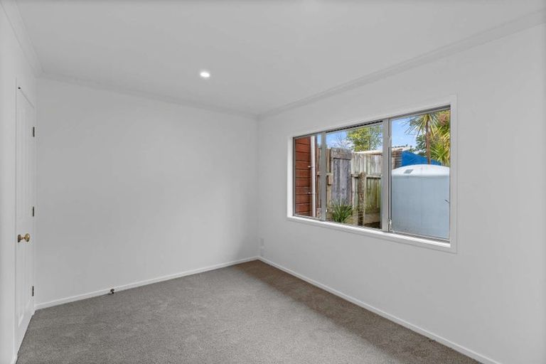 Photo of property in 1175 South Head Road, South Head, Helensville, 0874