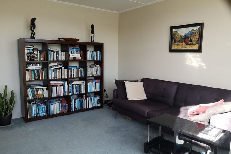 Photo of property in 5/15 Brougham Street, Mount Victoria, Wellington, 6011