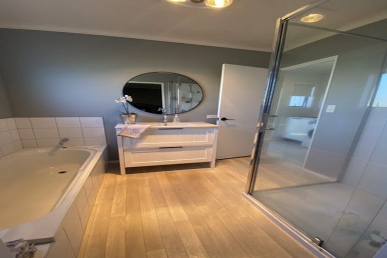 Photo of property in 24b Queen Road, Bellevue, Tauranga, 3110