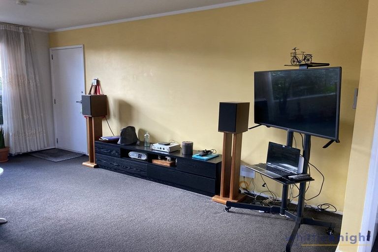 Photo of property in 2/19 Salford Avenue, Redwood, Christchurch, 8051