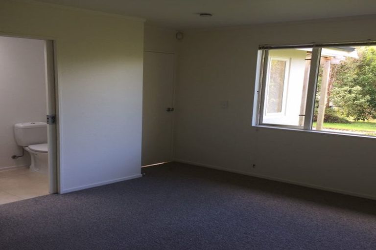 Photo of property in 19 Coventry Way, Long Bay, Auckland, 0630