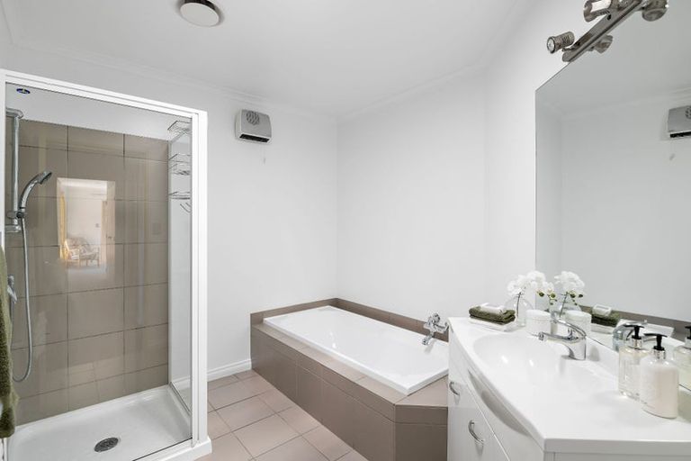 Photo of property in 43a Coolspring Way, Redwood, Christchurch, 8051