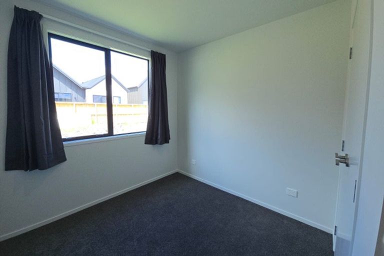 Photo of property in 60 Perendale Road, Jacks Point, 9371