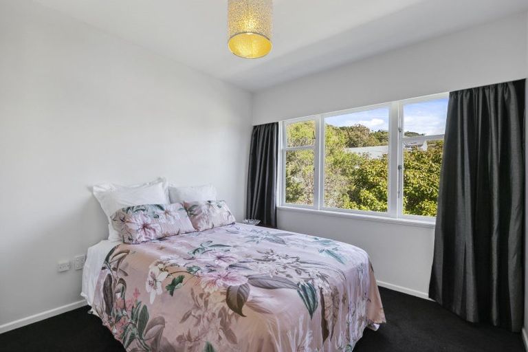 Photo of property in 25 Burrows Avenue, Karori, Wellington, 6012