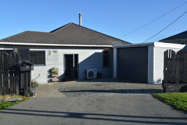 Photo of property in 11 Mason Street, Bluff, 9814