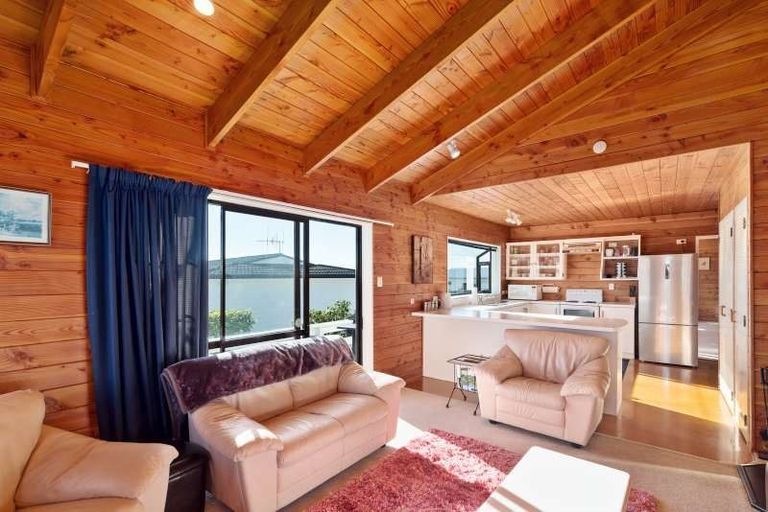 Photo of property in 2/40 Puriri Street, Hilltop, Taupo, 3330