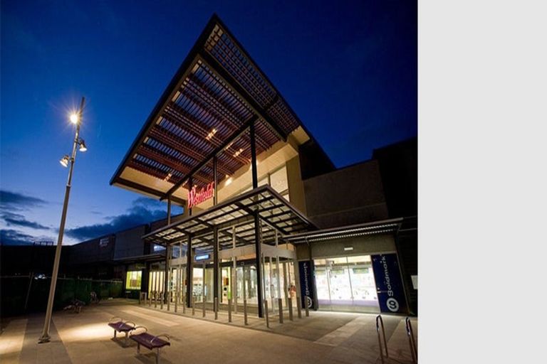 Photo of property in 1 Peony Mews, Oteha, Auckland, 0632